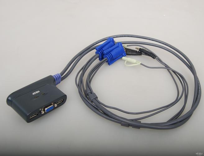 1套键鼠控制2台主机 aten cs62us切换器评测